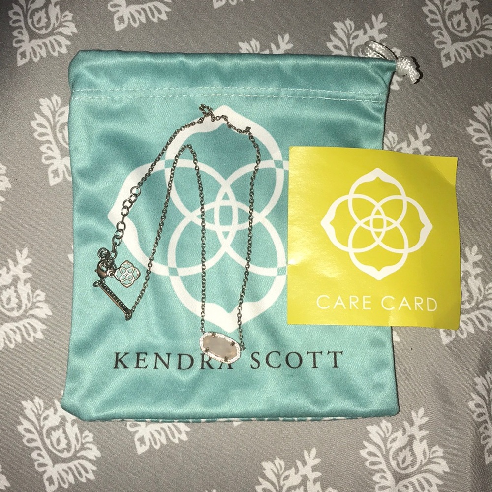 Kendra Scott Necklace 💋 RESERVED